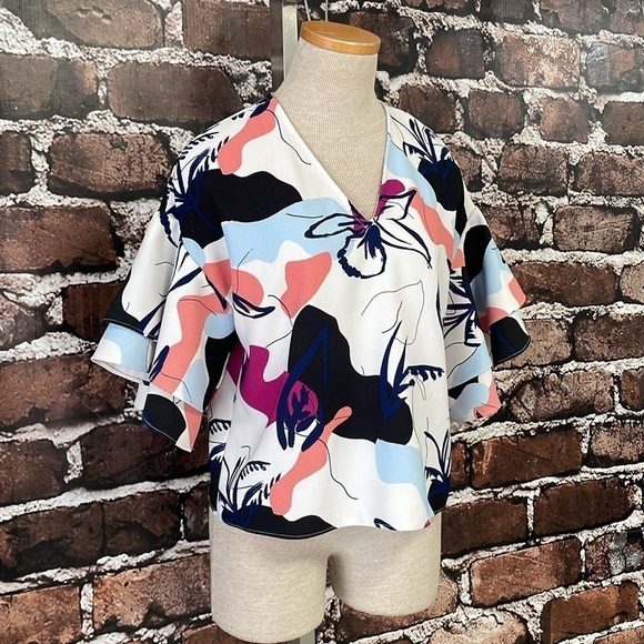 Halogen Blouse Women's XS Extra Small White Blue Pink Floral Short Sleeve Top - Picture 8 of 14